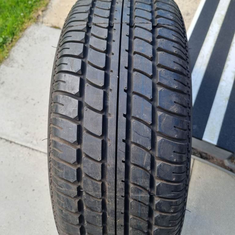 New Firestone tyre 195/60 R14 