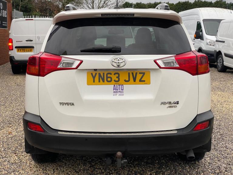2013 Toyota RAV4 2.2 D-4D Invincible 4WD Euro 5 5dr ESTATE Diesel Manual