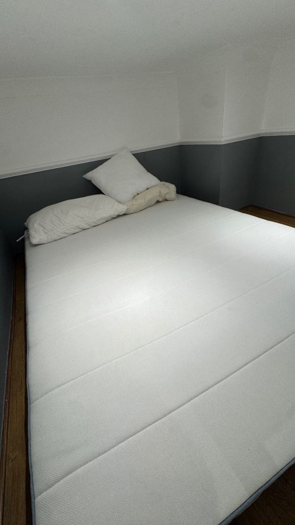 Barely used IKEA king pocket sprung mattress firm