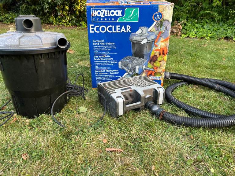 Hozelock Ecoclear Pond Filter System with Pump and Hoses