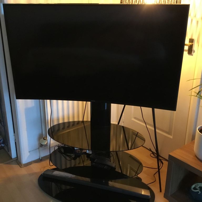 48 inch Samsung curved smart tv with stand and sound bar