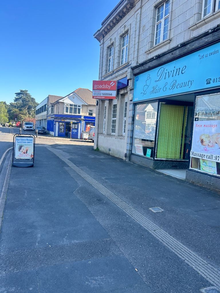 Singapore massage in Bournemouth BH89RX