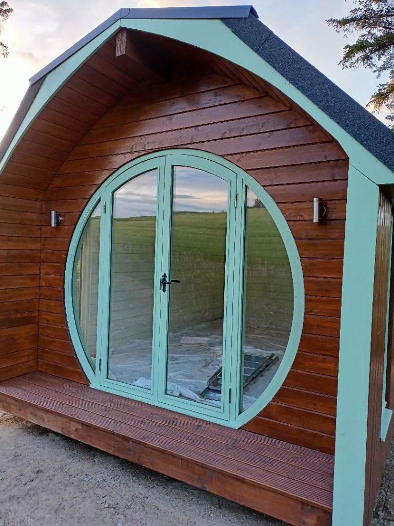 STUNNING GARDEN POD - HOME GYM, BEAUTY ROOM, OFFICE, BAR, MAN CAVE, AIR ...