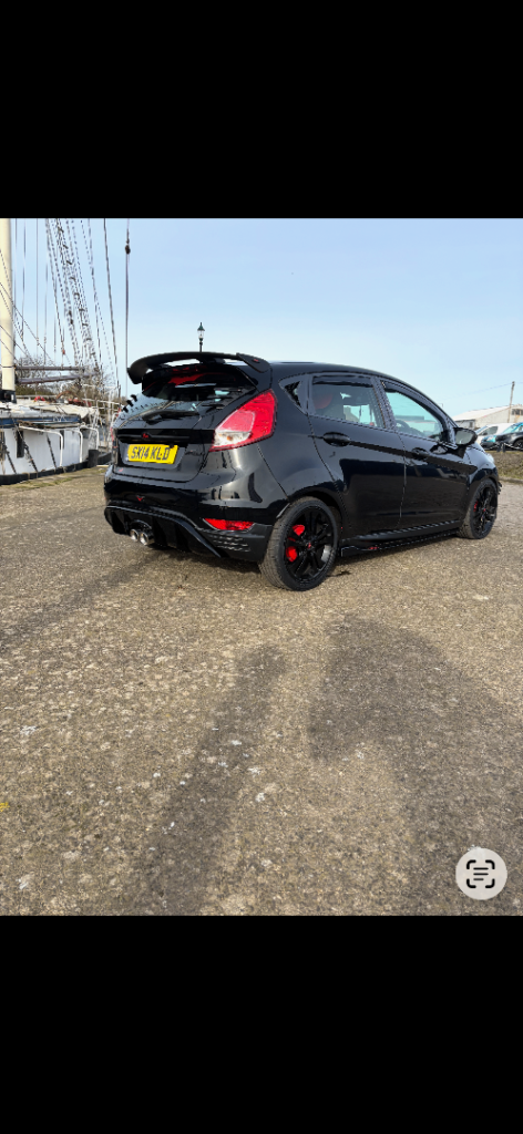 Ford, FIESTA, Hatchback, 2014, Manual, 998 (cc), 5 doors