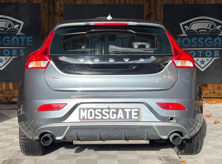 2015 Volvo V40 D2 R DESIGN 5dr HATCHBACK DIESEL Manual