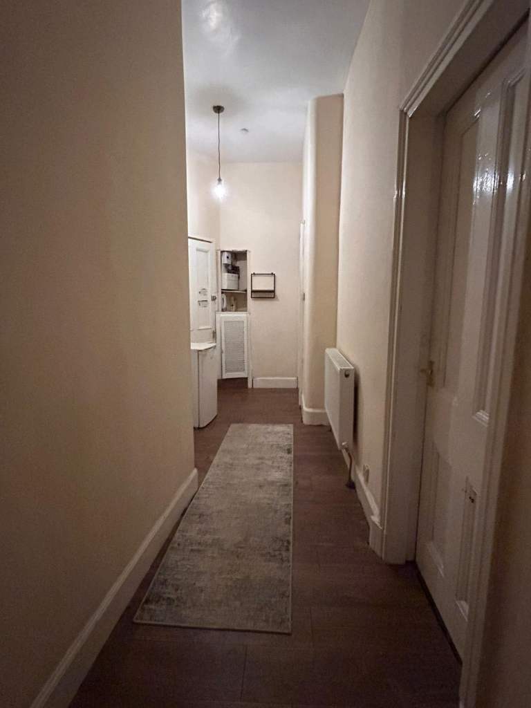 2 bed flat for rent Dennistoun 