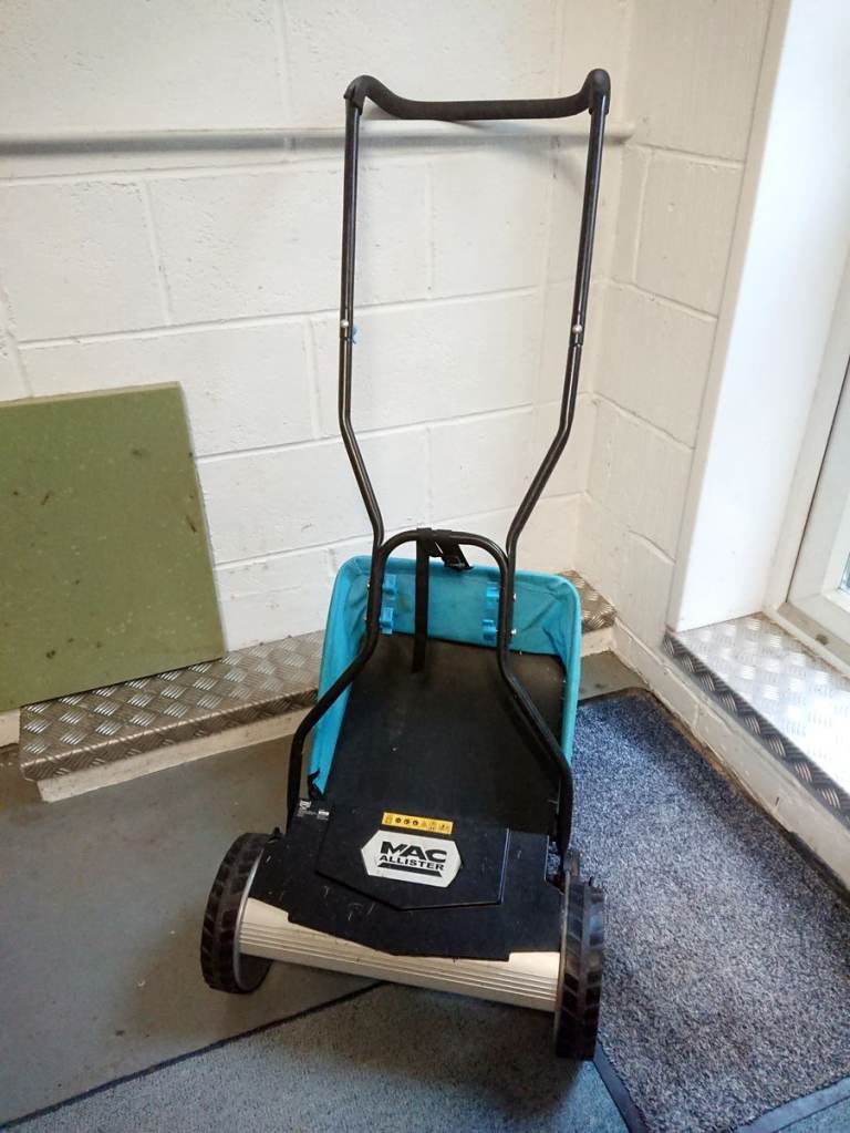 Macallister Hand Push Lawn Mower