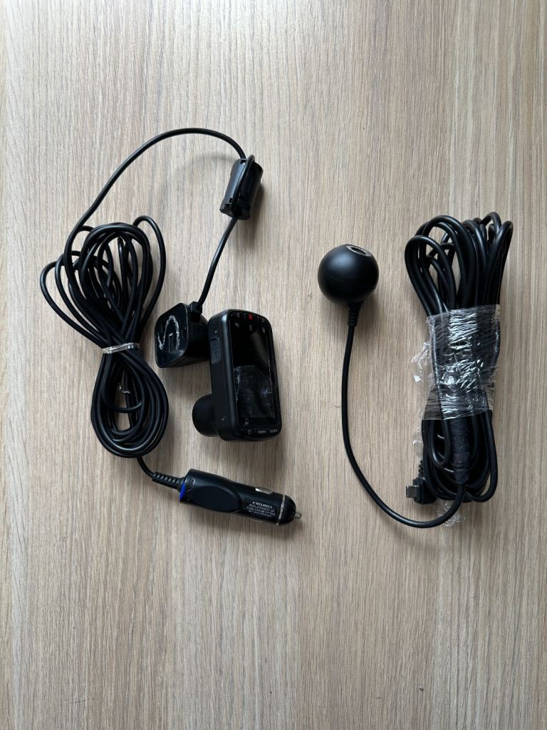 NEXTBASE 320XR Front & Rear Dash Cam Bundle with 32GB microSD 