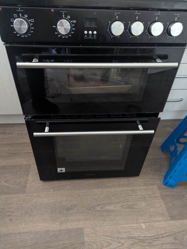 Electric double oven with grill