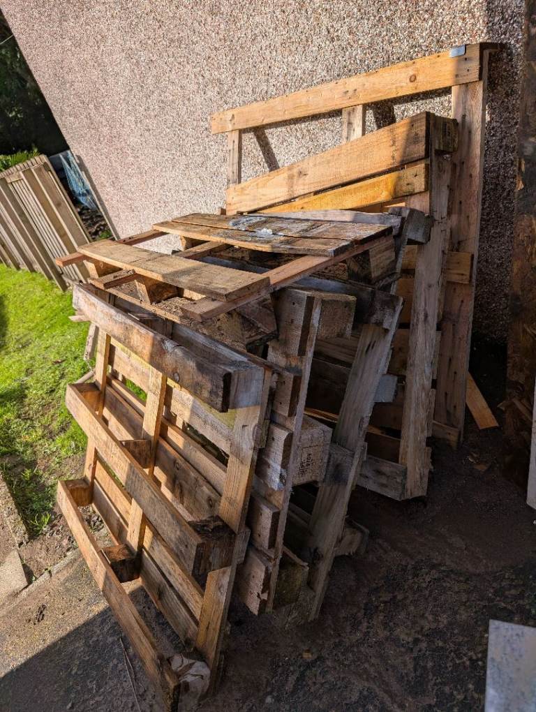 Scrap pallets and wood