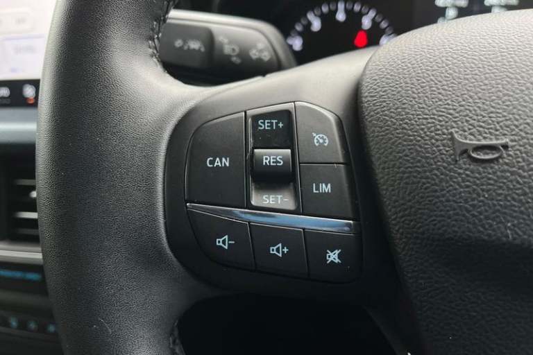 2022 Ford Focus 1.0 EcoBoost Active 5dr - 13.2 INCH DISPLAY, FRONT &amp; REAR SENSORS, CRUISE C H...