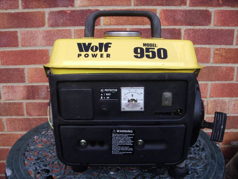 Wolf Power Model 950 2-Stroke petrol (50:1) portable generator as new