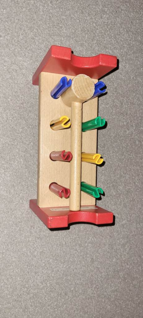 wooden hammering toy