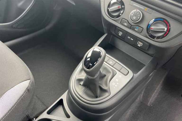 2025 Hyundai i10 1.0 [63] Advance 5dr Auto [Nav] HATCHBACK PETROL Automatic
