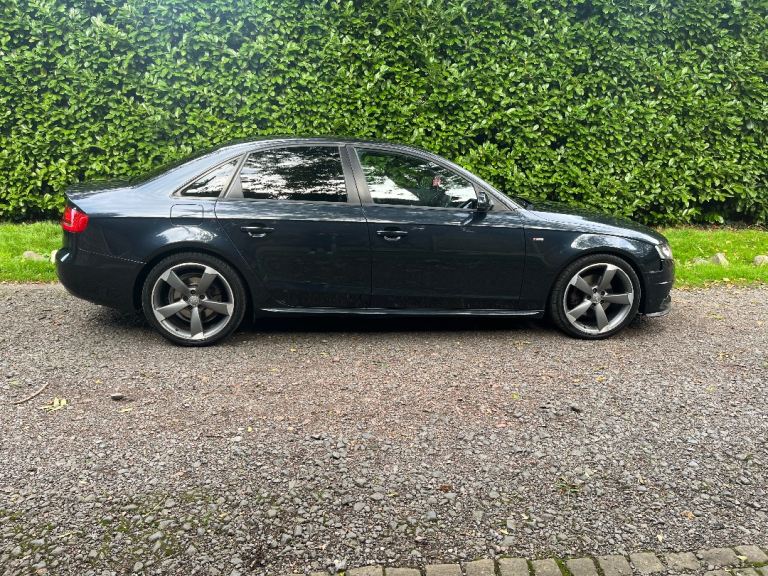 Audi A4 black edition s-line 184bhp