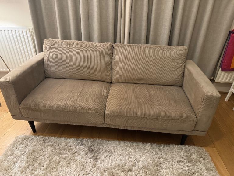 FREE Large / 3 seater sofa - Actona Dagmar brand
