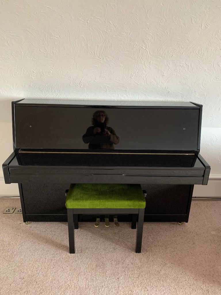 Otto Bach black gloss piano 