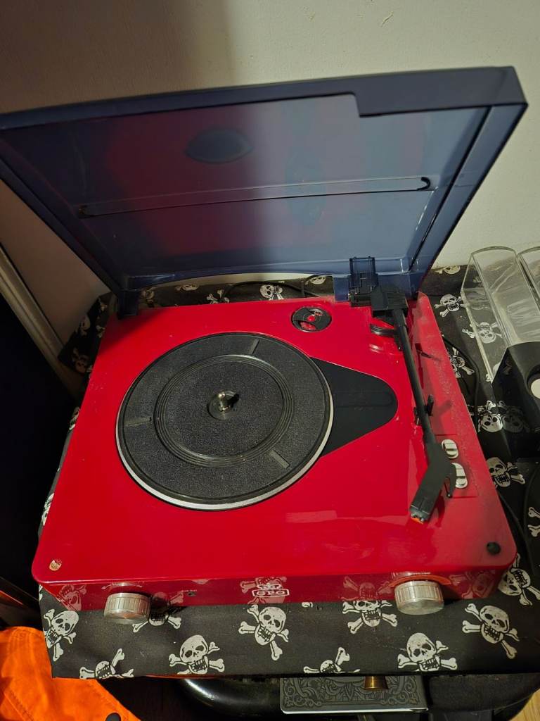 Record player 