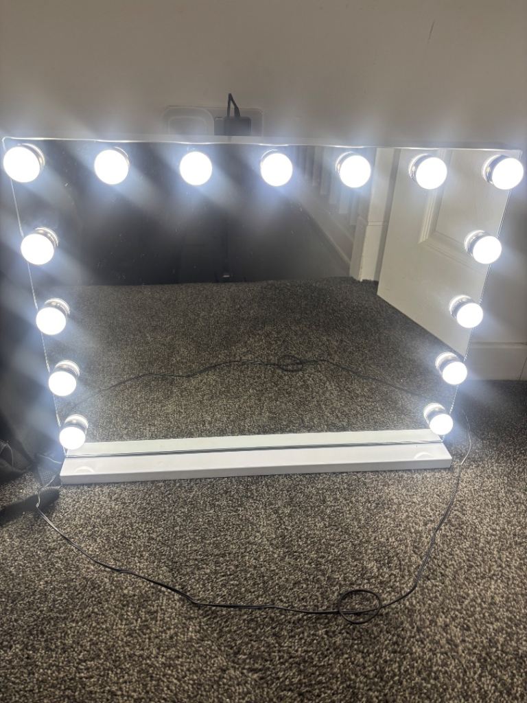FENCHILIN Bluetooth Hollywood Vanity Makeup Mirror with 15 Lights Tabletop Wall 