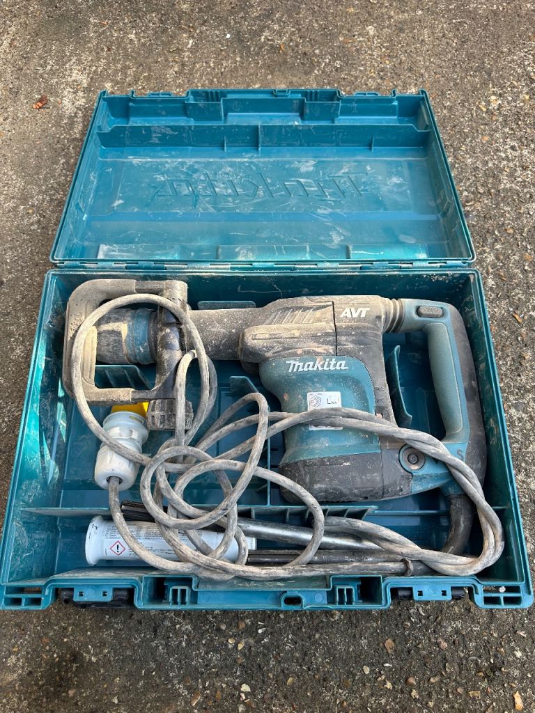Makita HM0871C AVT Demolition Hammer 110V