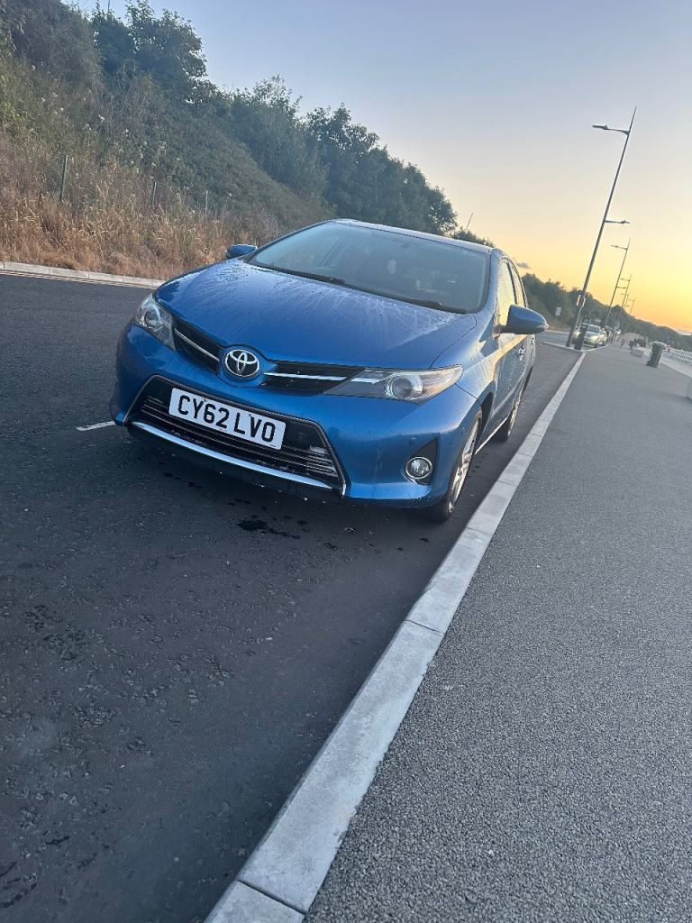 Toyota, AURIS, Hatchback, 2013, Manual, 1598 (cc), 5 doors