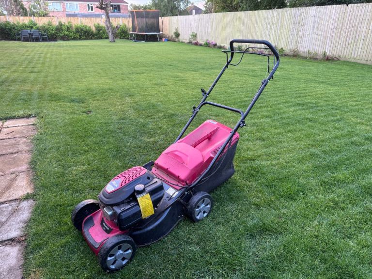 Mountfield SP42 Self-Propelled Petrol Lawnmower