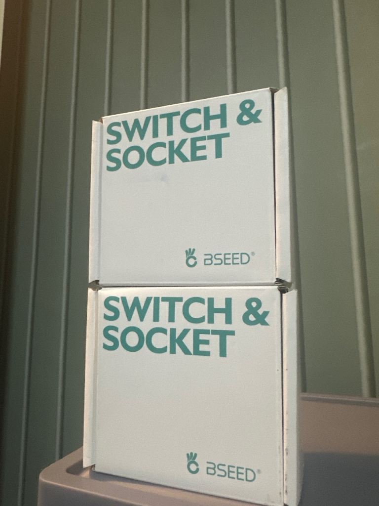 BSEED Switch & Socket New in Box