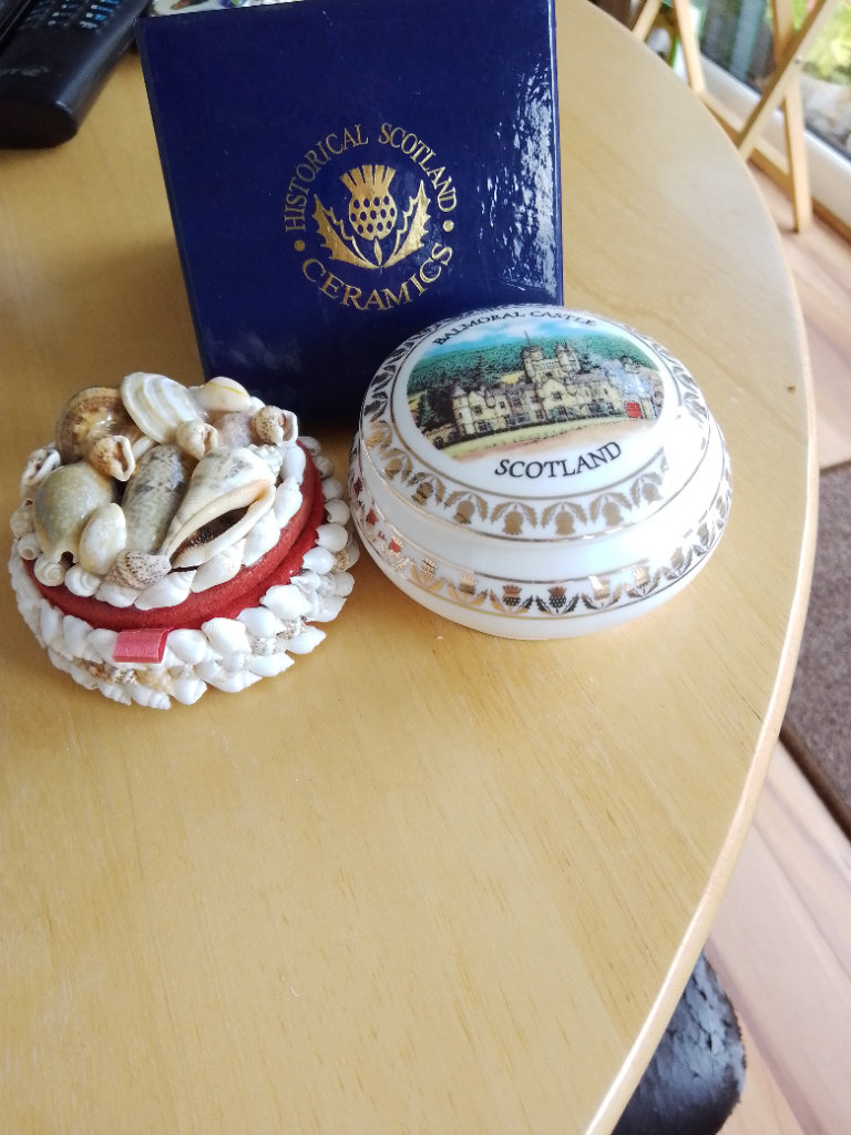 2 TRINKET BOXES