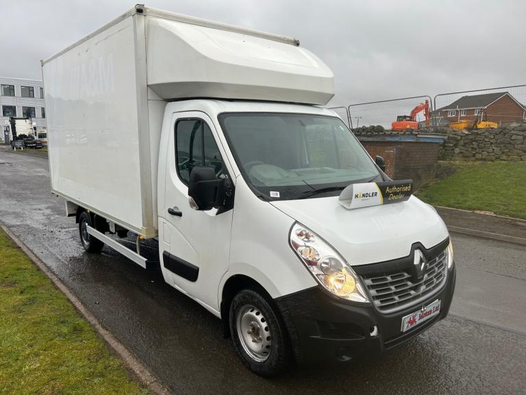 2017 Renault Master LL35dCi 130 Business Low Roof Box Van [20m3] CHASSIS CAB Diesel Manual