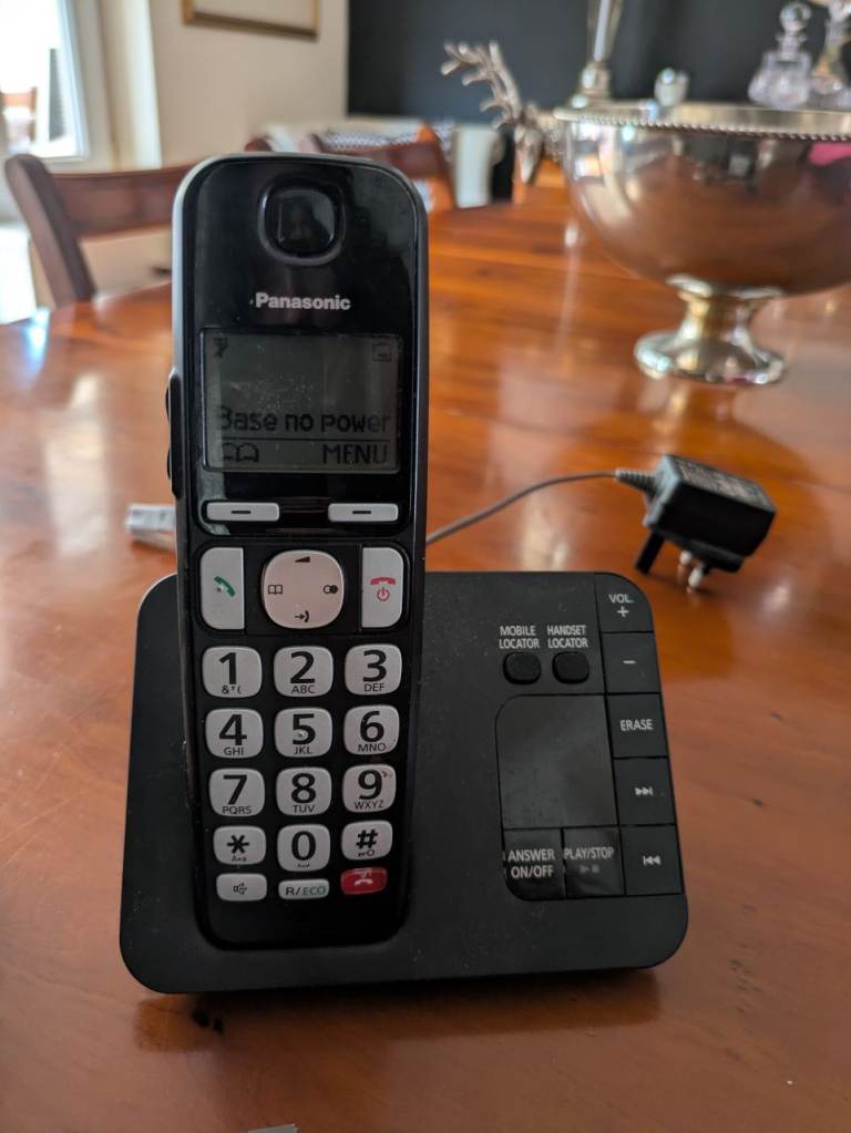 Panasonic Cordless Home Phones KX-TGE820E – Triple Handset Set