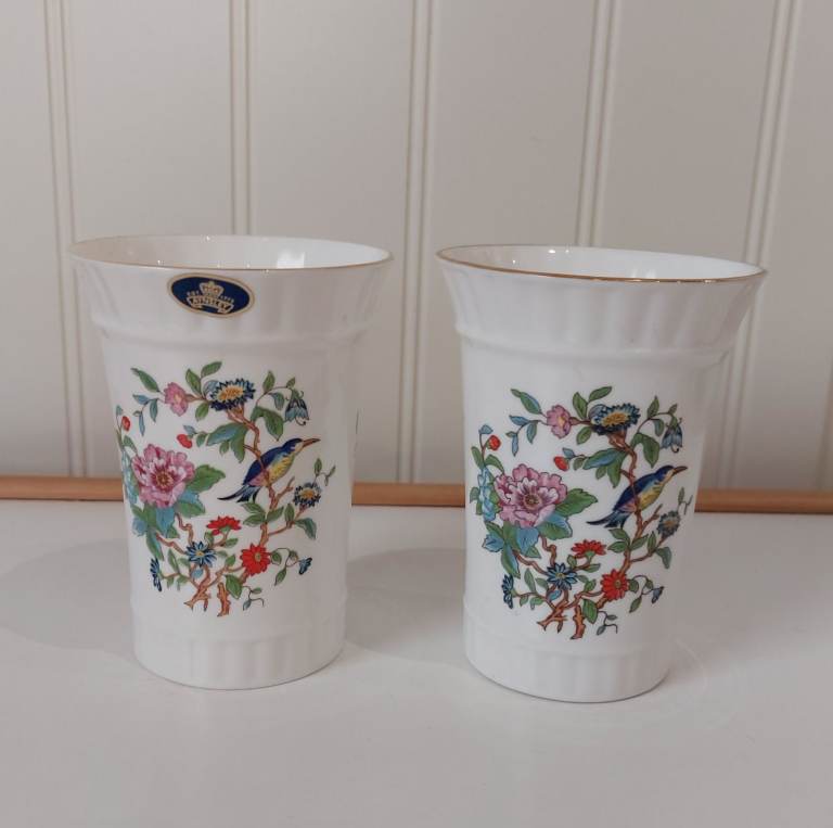 pair  of 2  Aynsley  Pembroke Fine English Bone China  Vases  each standing 13cms high