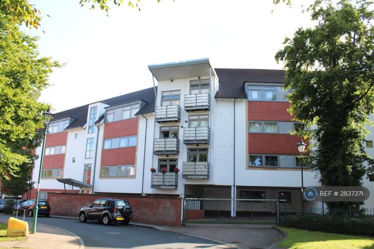 2 bedroom flat in Woodbrooke Grove, Birmingham, B31 (2 bed) (#2837371)