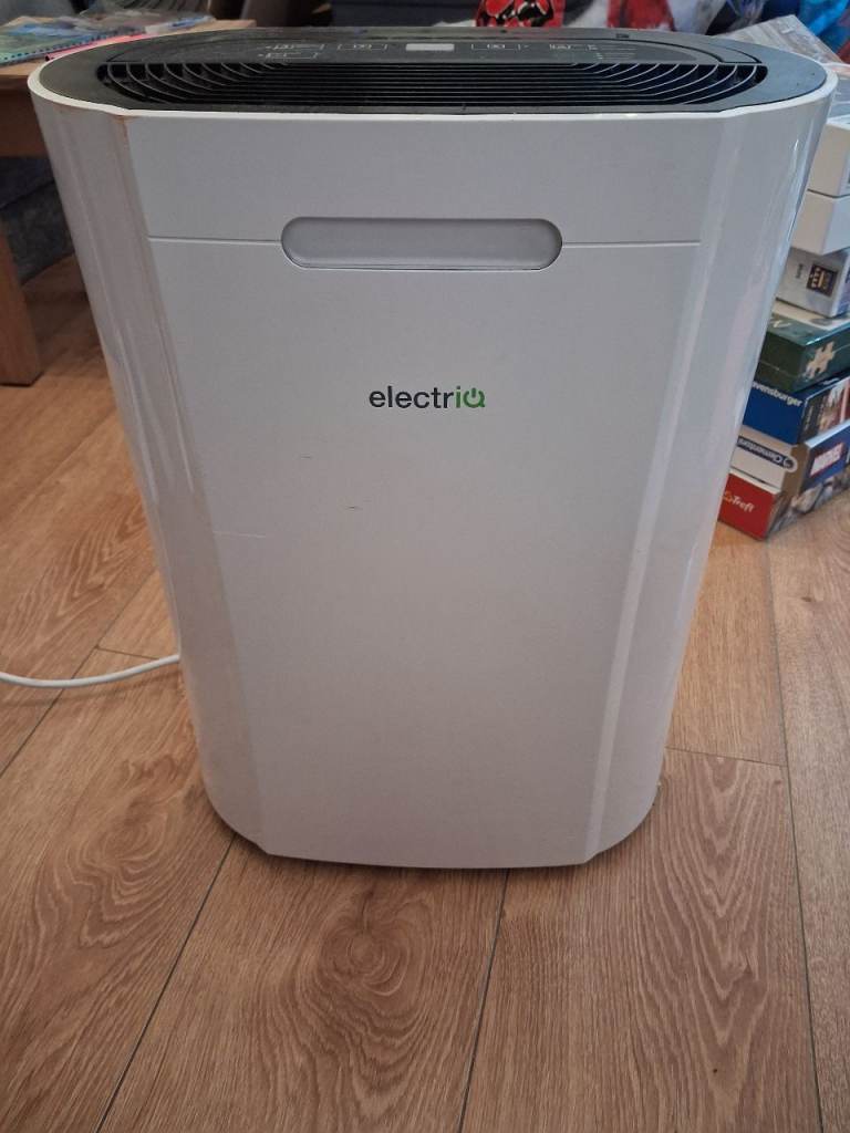 ElectriQ Air Purifier - White, Good Condition