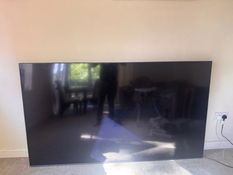 FREE DELIVERY Perfect condition 2024 lg 86 inch tv 86” 4k
