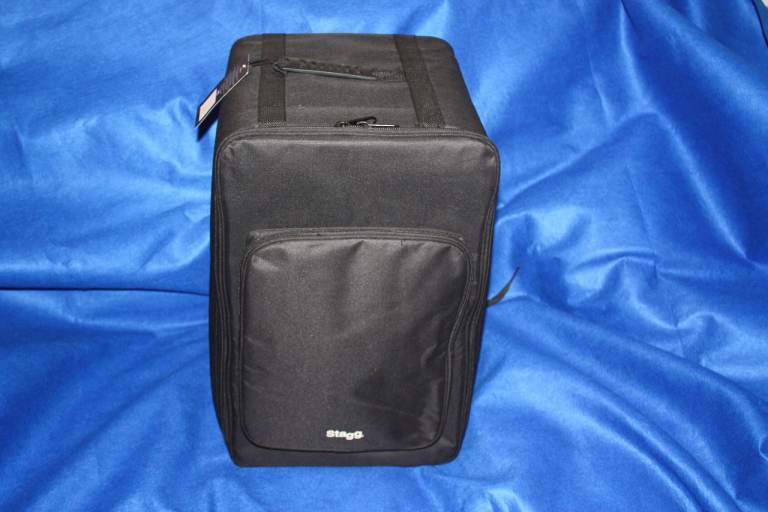 Stagg Padded Cajon Case with Handle and Straps (Internal Sizes 32cm x 33cm x 54cm) ~ As New £25 ono