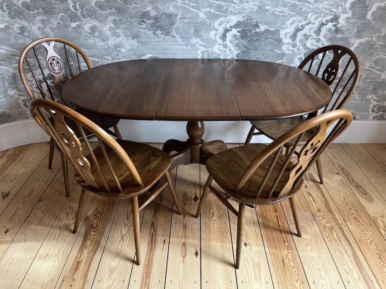 Vintage Ercol Chester Extending Dining Table 1117 and 4 Fleur de Lys Chairs
