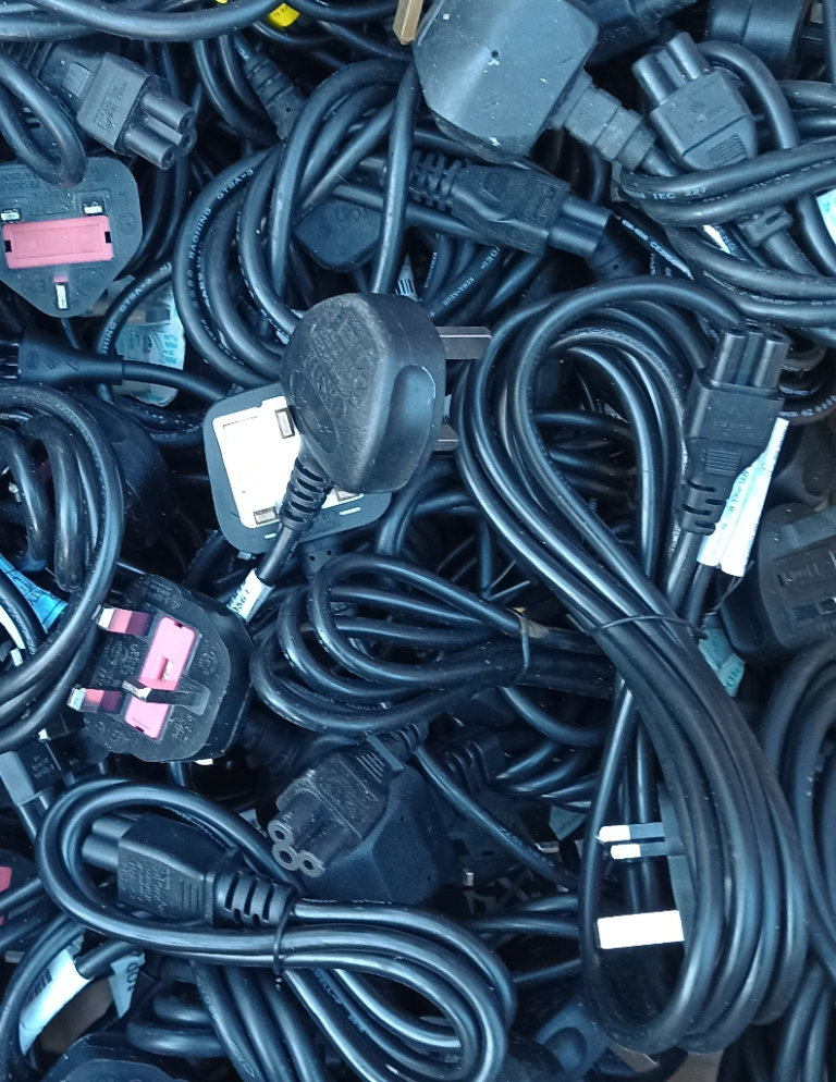 Job Lot 50x Clover 3 pin Computer Power Leads