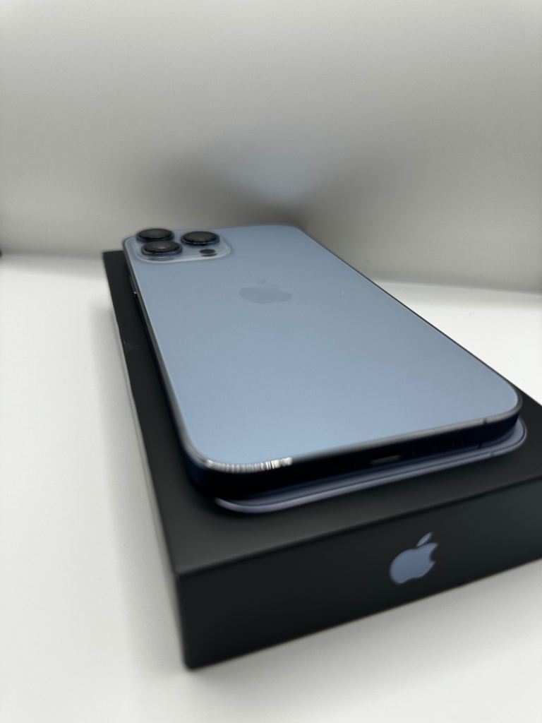 PRISTINE: Apple iPhone 13 Pro Max, 128gb, Blue (UNLOCKED)