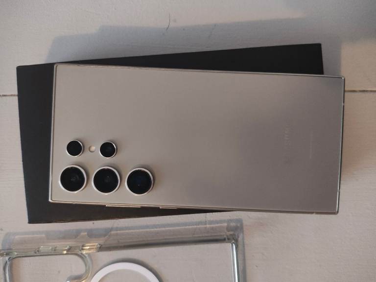 Samsung Galaxy S24 & Watch FE