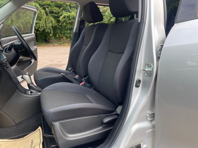 Automatic only 25,000 MILES,