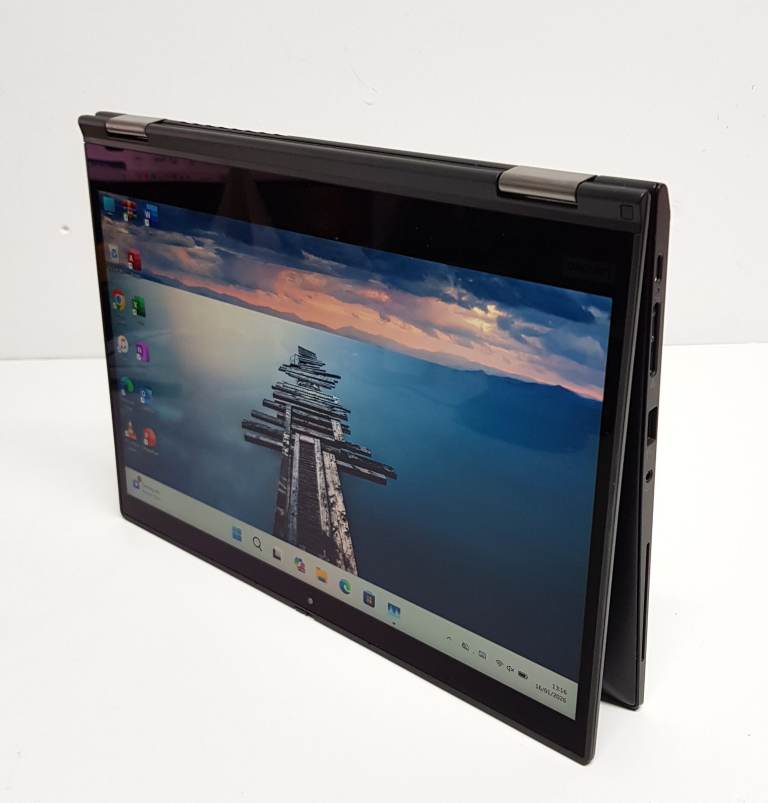 Fast Lenovo Touch screen 360° laptop, i7 processor, 16GB RAM, 256GB SSD, Microsoft Office 2021