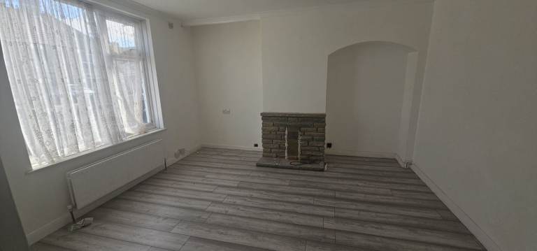 A newly refurbished 2 Bed mid Terrace House on Canonsleigh Road RM9