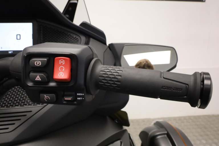 2025 Can-Am Spyder RT Limited Trike Carbon Black - IN STOCK NOW 