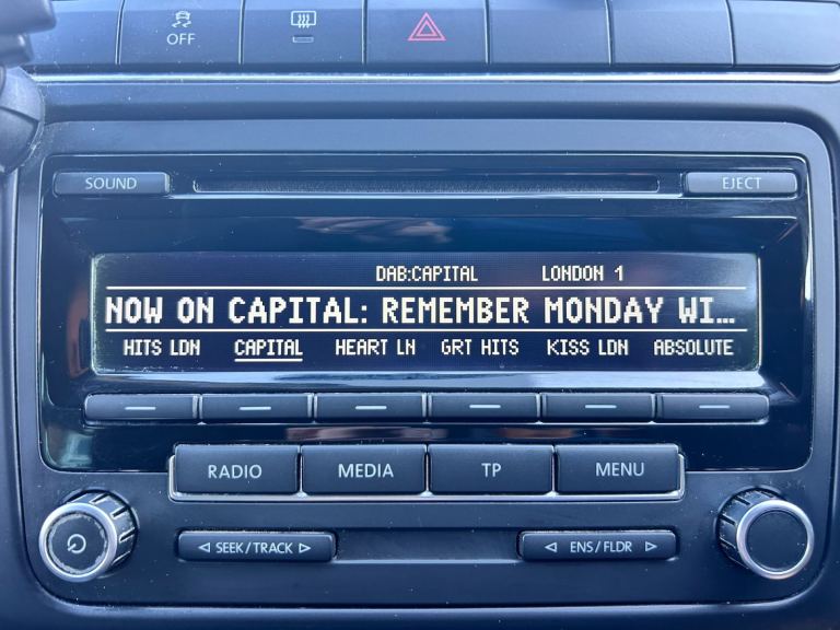 VW Polo 2009-2014 original DAB stereo with reverse sensor visuals 