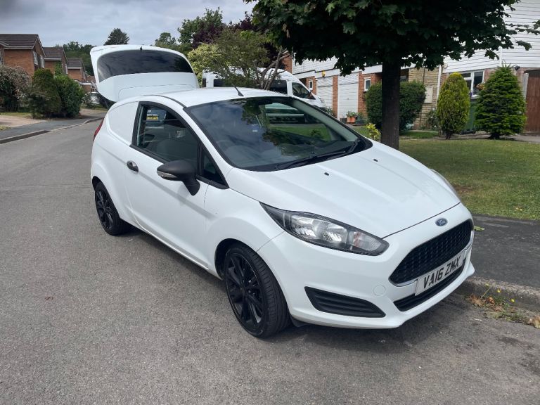 Ford, FIESTA, Car Derived Van, 1.5 2016, Manual, 1496 (cc)