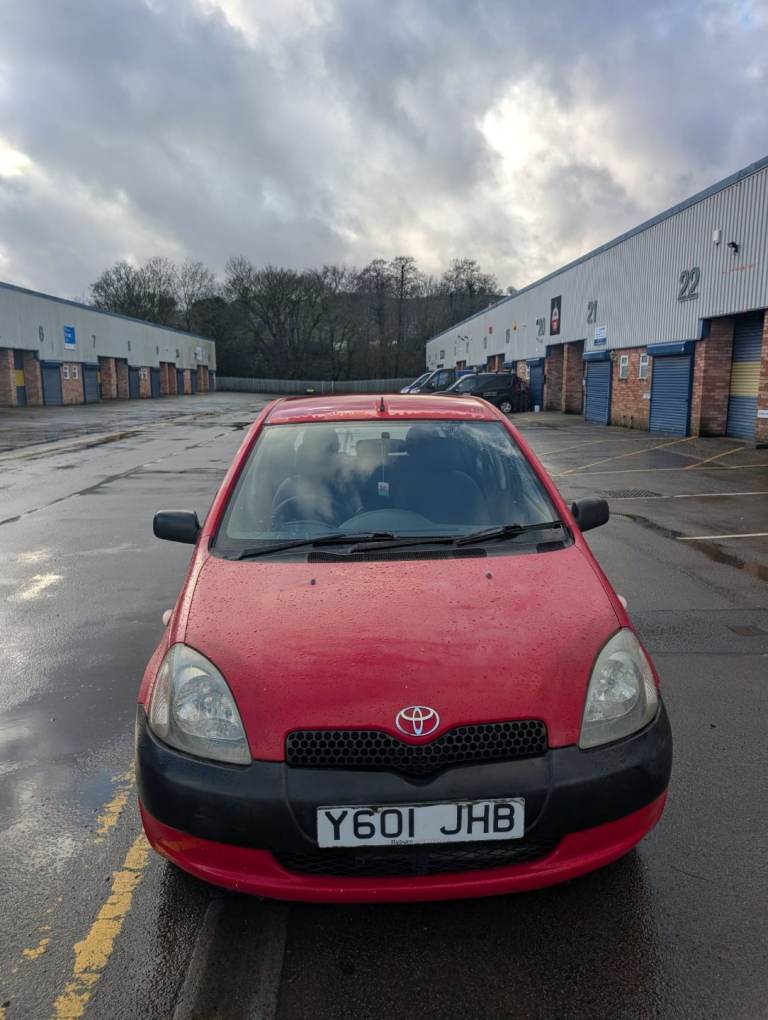 Toyota Yaris 2001