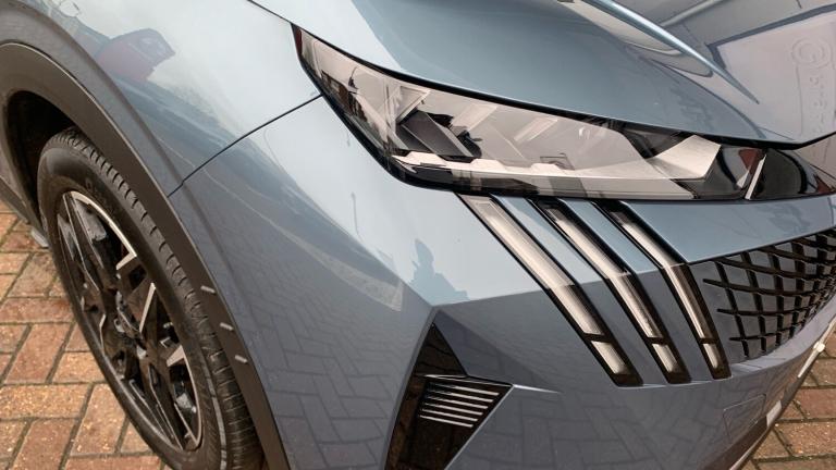 2025 Peugeot 5008 1.2 HYBRID GT SUV 5dr Petrol Hybrid e-DSC6 Euro 6 (s/s) (136 ps) SUV Hybrid Aut...