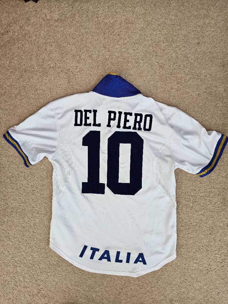 Italy Del Piero 1996 Away National Football Shirt Medium M Nike White Blue Gold