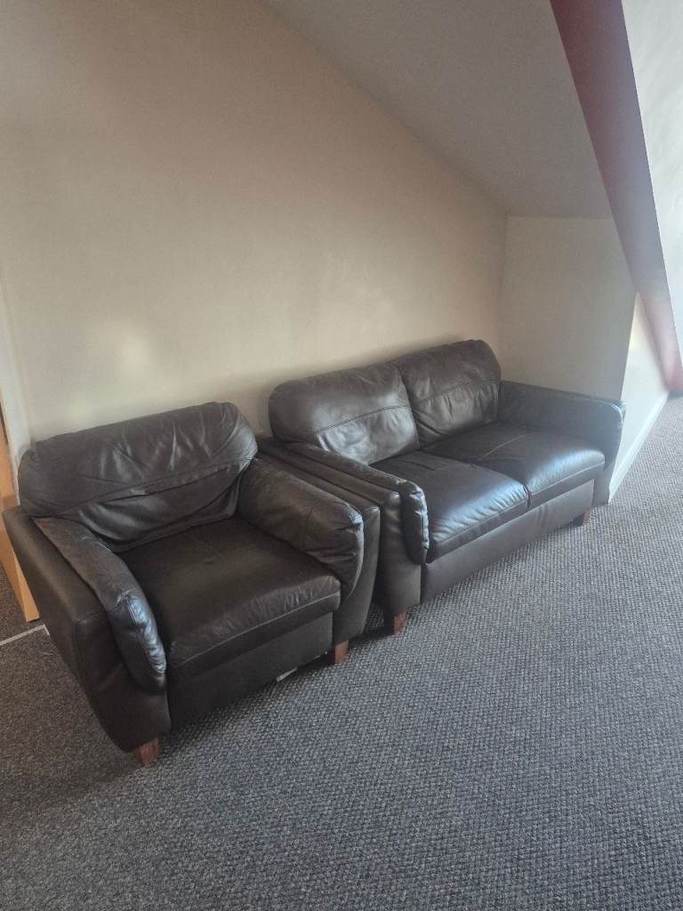 PICKUP ONLY! Comfortable Brown Leather Sofa and Armchair Set – Good Condition