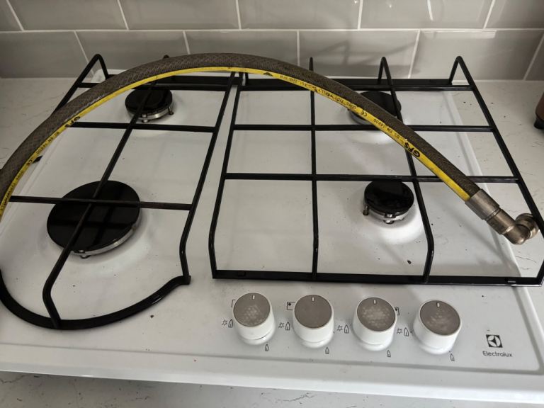 Gas hob electric oven